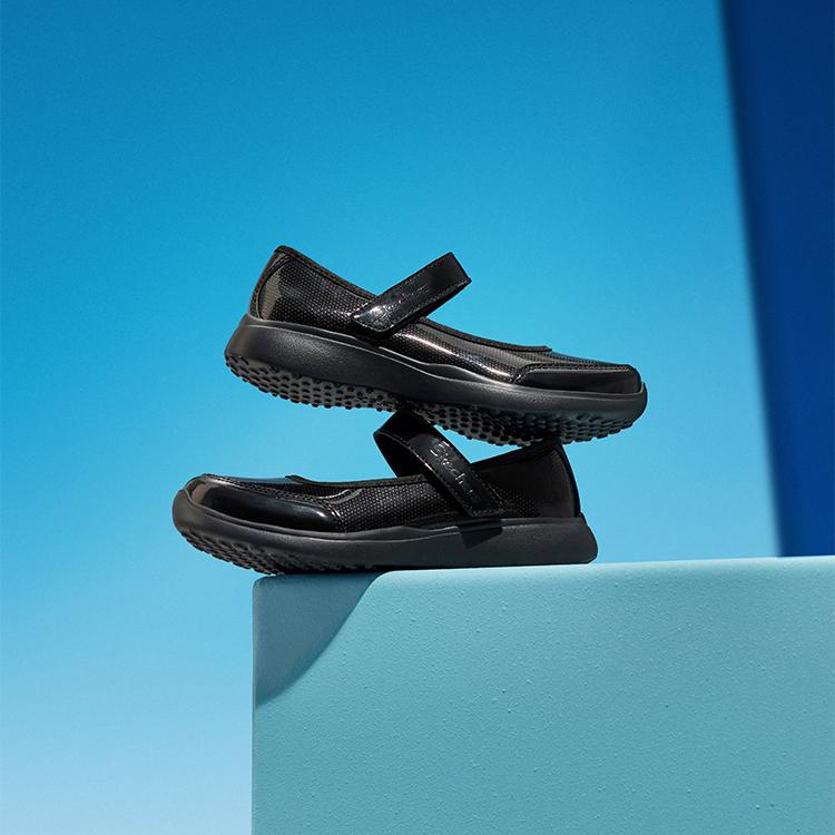 Skechers Παιδικά Microstrides Παλιάς Σχολής Άνετα Αντιολισθητικά Ανθεκτικά Χαμηλά Παιδικά Δερμάτινα Παπούτσια Παιδικά Παπούτσια Μαύρο 302637L-BBK