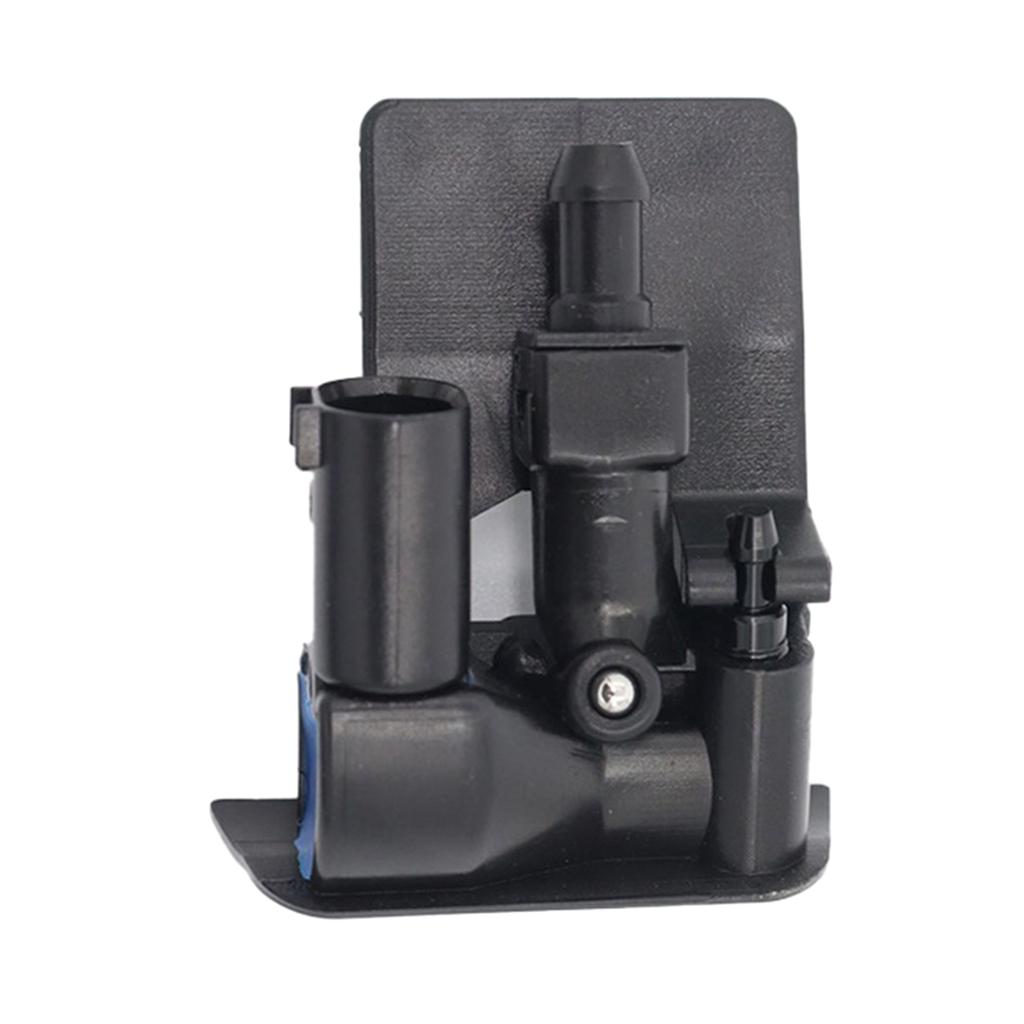 Durable Windshield Washer Sprayer Easy Replacement Precise Spray Windscreen Washer 61667183343 Durable for Front Hood