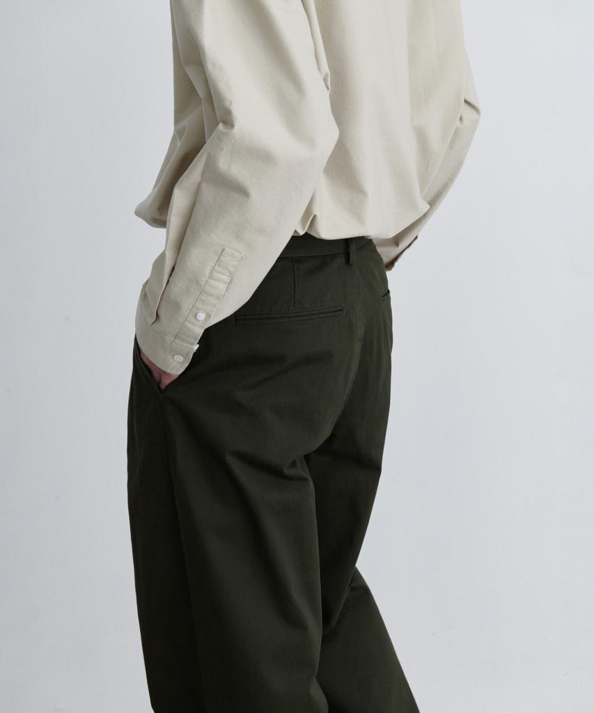 MUSINSA STANDARD Reverse One-Tuck Regular Fit Chino Pants [Khaki]