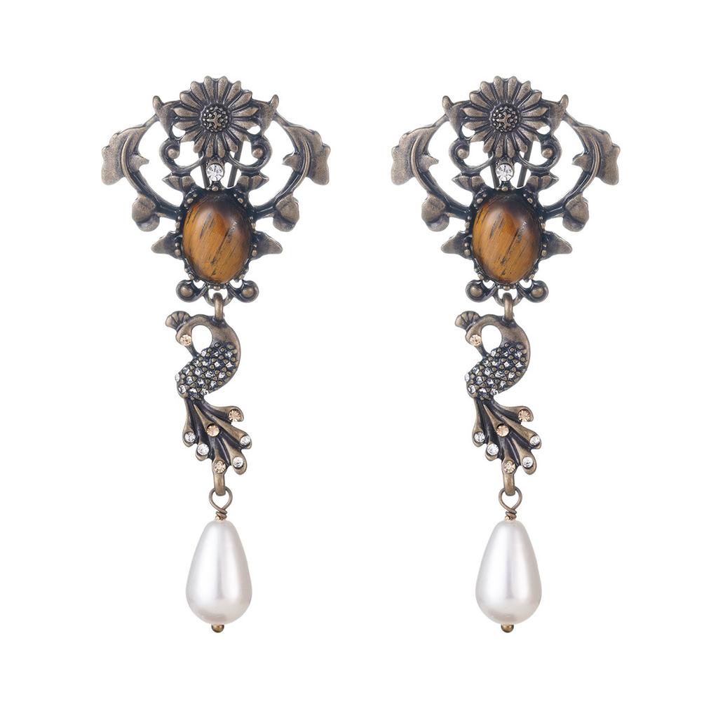 Court Style Light Luxury New Earrings Turquoise Fringed Earrings Medieval Brooch Ring Retro High-end Earrings