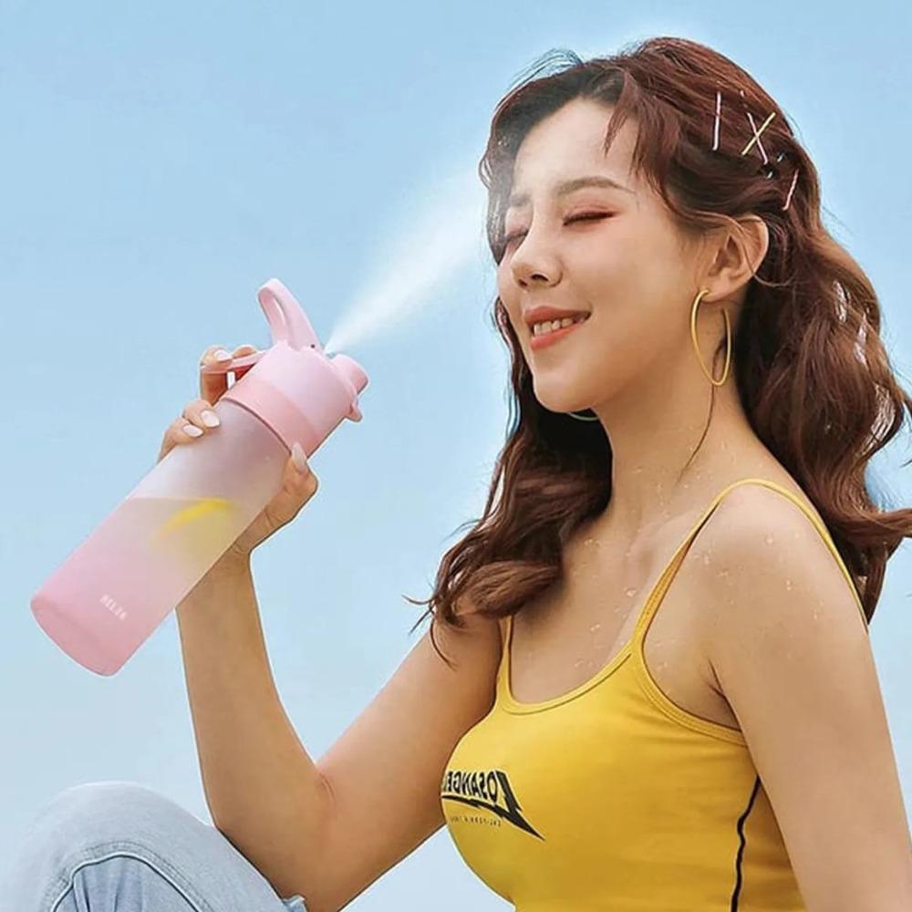 Large Capacity Water Bottle Spray Sports Water Cup Gradual Fog Surface Water Cup