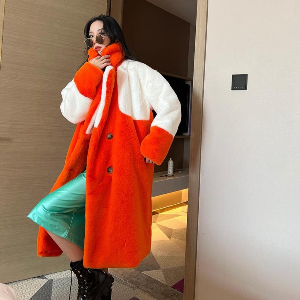 Cappotto lungo in pelliccia sintetica arancione bianco patchowrk da donna con risvolto, giacca soffice, soprabito in pelliccia di peluche, inverno 2024, nuovo capospalla