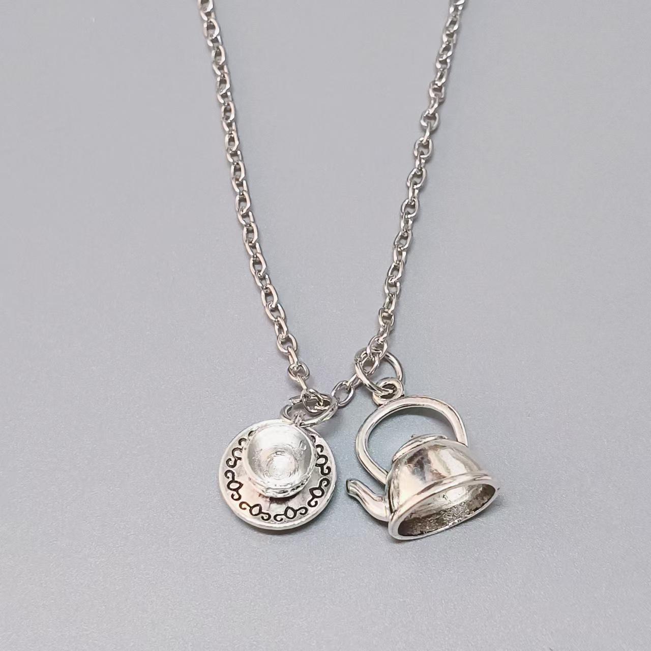 Винтажное кофейное колье-шарм с зернами и чашками