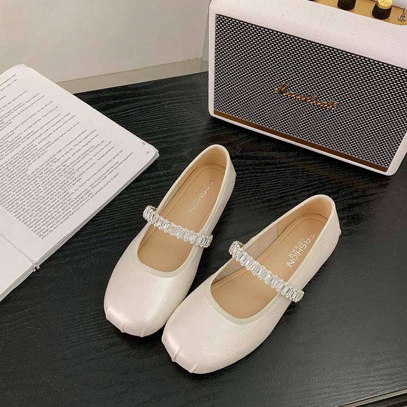 

Fairy summer 2025 new French small fragrant satin square head Mary Jane single shoes female ballet shoes niche Internet celebrities 35