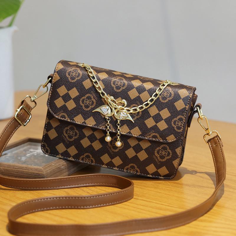 

Сумка 2025 новая цветок универсальная зарубежный стиль женская простая на плечо через плечо сумка-цепочка