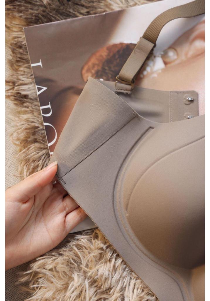 Wireless Seamless Push-Up Bra: Adjustable, Lightweight, Breathable, Soft, and Skin-Friendly Lingerie.