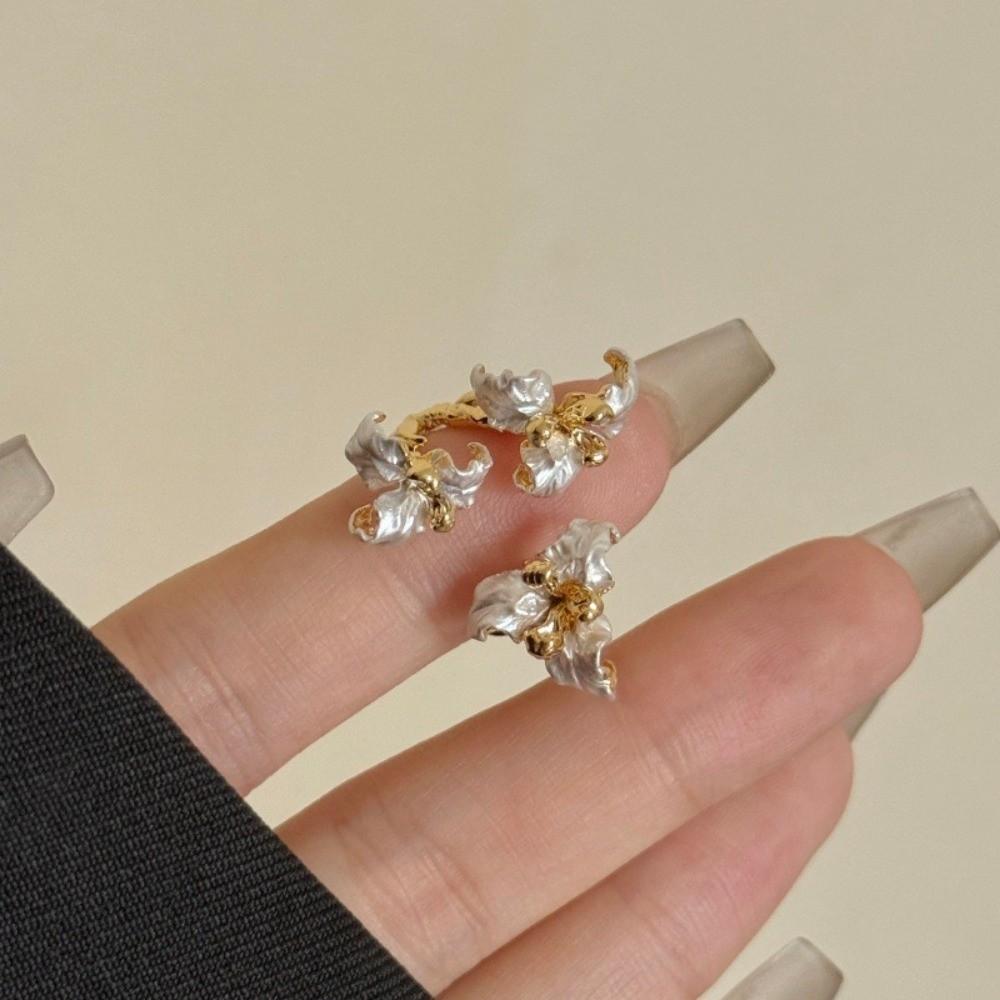Adjustable Chinese-style Ring Metal Material Elegant Floral Stacking Ring Drip-glaze Finish Two-tone Design Open Ring Wedding