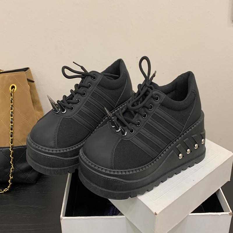 

Новый черный дизайн женские готические платформы модные косплей клинья высокие каблуки женские туфли-лодочки уличные кроссовки обувь вулканизированная обувь 35