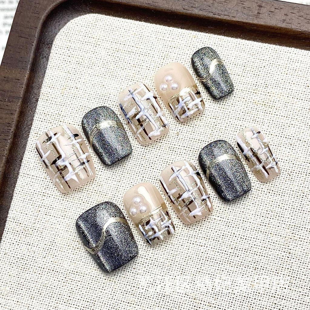 Tang Fei 3D Cat Eye Black Fragrance Nail Art - Pure Handmade, Wearable, Mirror Powder, Super Short Ladder Style