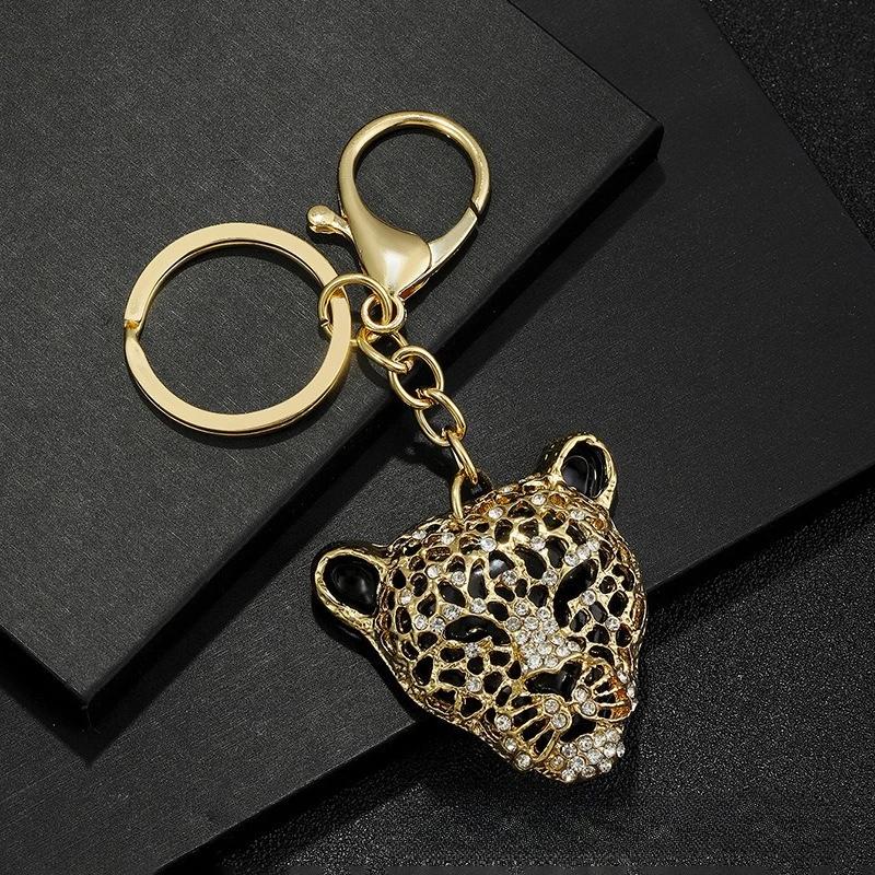 Luxury Keychains Big Creative Gifts with Rhinestone Leopard Head Car Keychain Accessories Crystal Animal Pendant