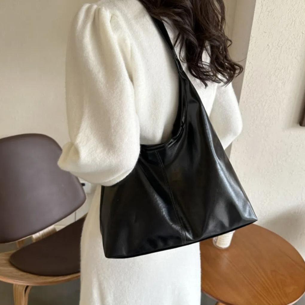

Large Capacity Retro Shoulder Bag Soft Leather Women Crossbody Bag Vintage Underarm Bag Female коричневый