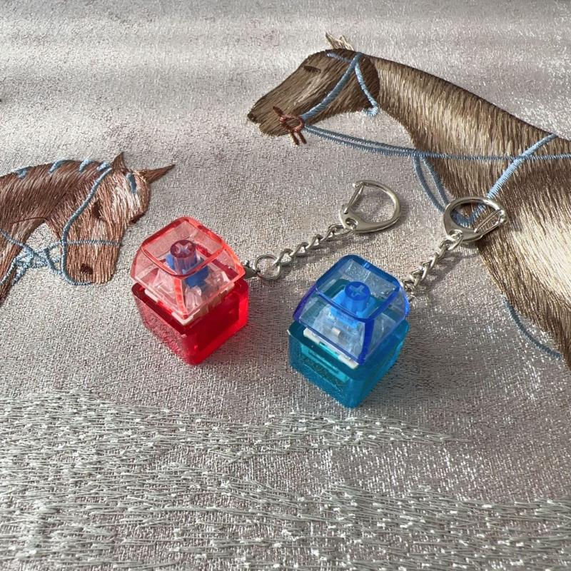 Led Keyboard Key Chain Toy Stress Relief Diy Button Finger Keyboard Caps Toy Small Gifts Small Gadgets Keychains