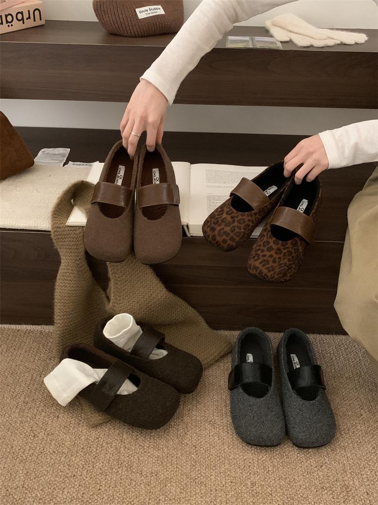 Huge Good-looking Flat-soled Shallow-mouth Single Shoes for Women's 2025 New Autumn Woolen Gray Birkenstocks Mary Jane Evening Shoes