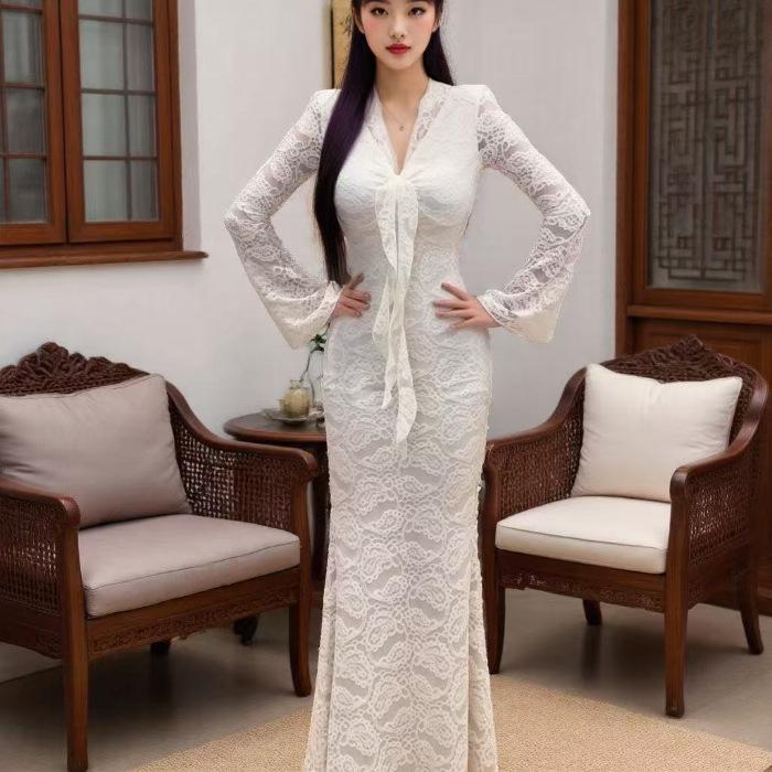 

Women s V-Neck Lace Flare Long Sleeve Dress - Slimming Spicy Girl Style, New Autumn/Winter Collection L