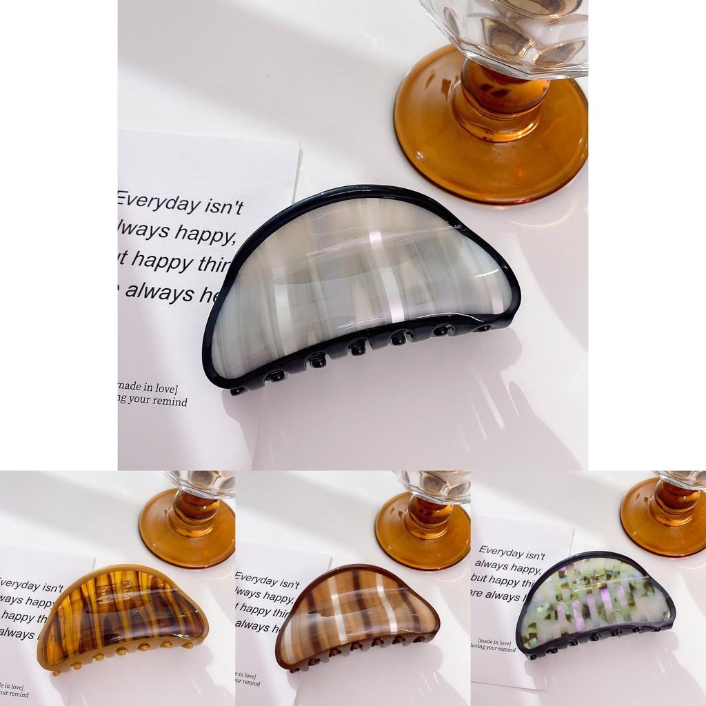 Fashionable Versatile Large Hair Claw With Retro Oval Design For Everyday Use