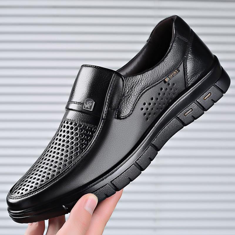 2025 new men's shoes summer sandals leather breathable hollow leather shoes men's casual hole shoes middle-aged and elderly fathers