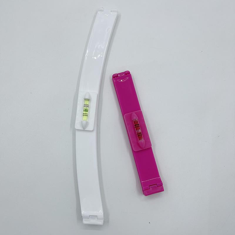 

Bangs Trimming Ruler Set with Tail Clip in OPP Bag Packaging