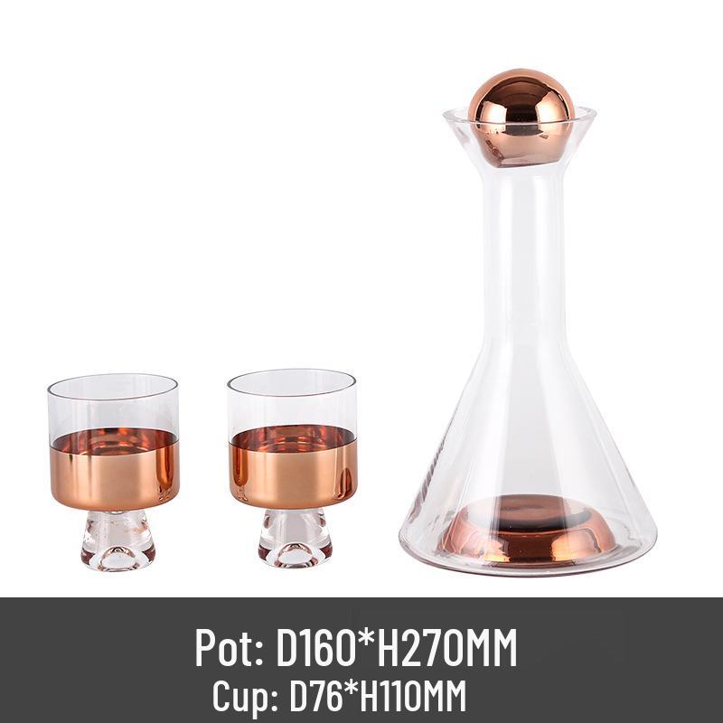 Элегантный набор бокалов для вина для домашнего бара или декора гостиной