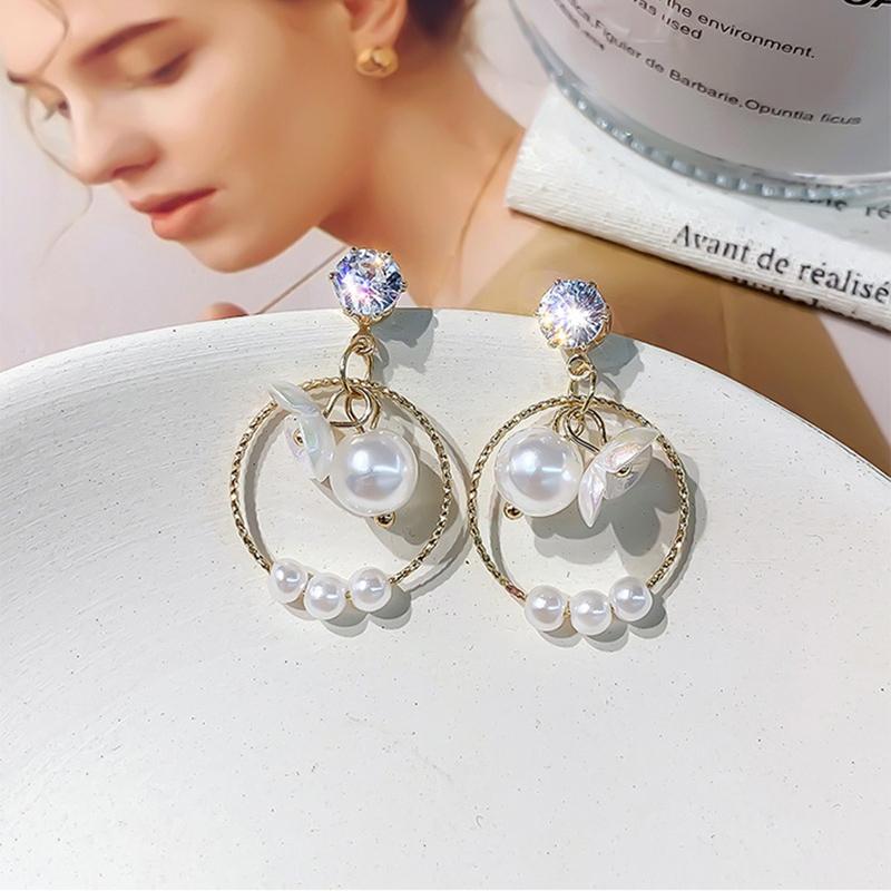 Crystal Shell Flower Imitation Pearl Drop Earrings for Women Geometric Round Personality Jewelry Christmas Girl Friend Gift