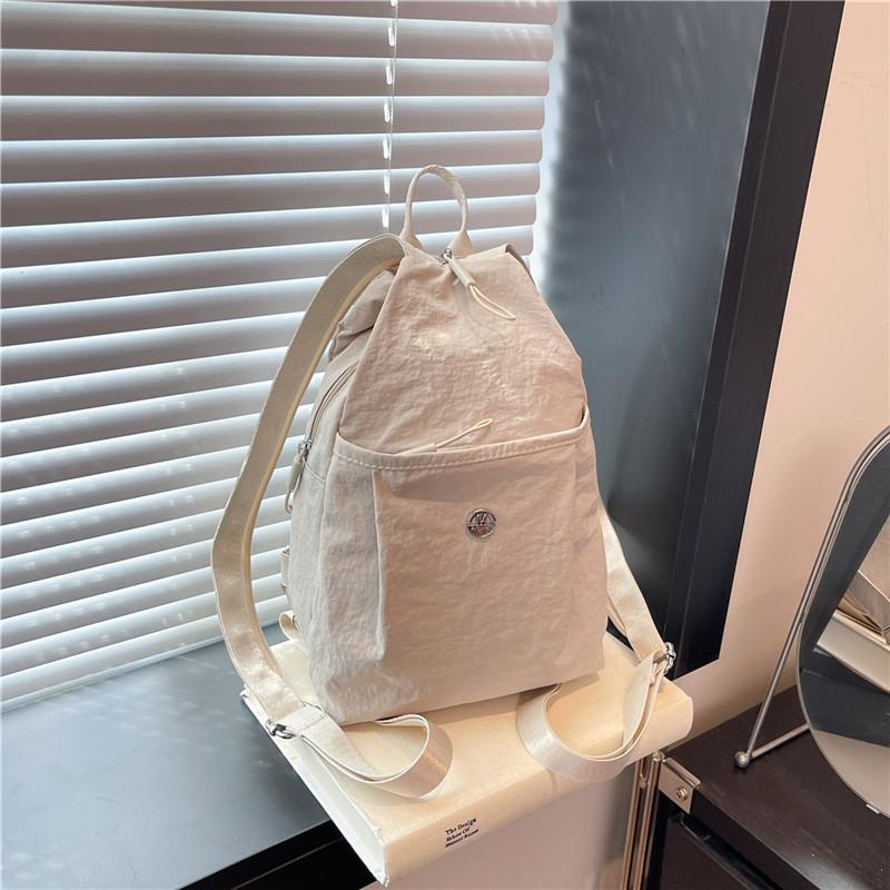 

New fashion nylon cloth lightweight messenger bag trendy cool simple travel backpack trendy multi-functional women s bag бежевый