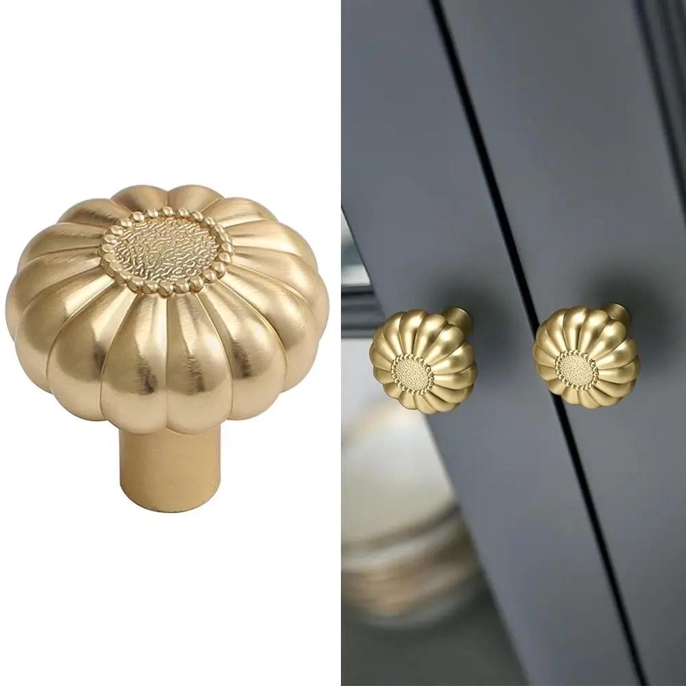 Vintage with Base Antique Brass Cabinet Knobs Zinc Alloy Hardware Handles Drawer Pulls Cabinet