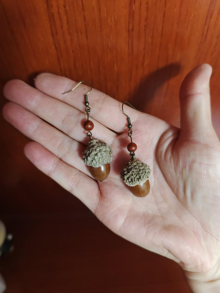 Zapfen Eichel Handgefertigt Echte Pflanze Ohrstecker, Umwandelbar in Ohrclips