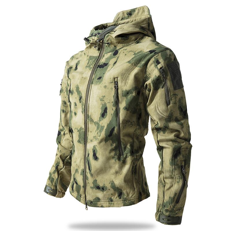 

Autumn Winter Men s Mountain SKi Jackets Men Camo Waterproof Action Jacket Outdoor Men Sportswear Breathable Warm Hooded Coat US size M