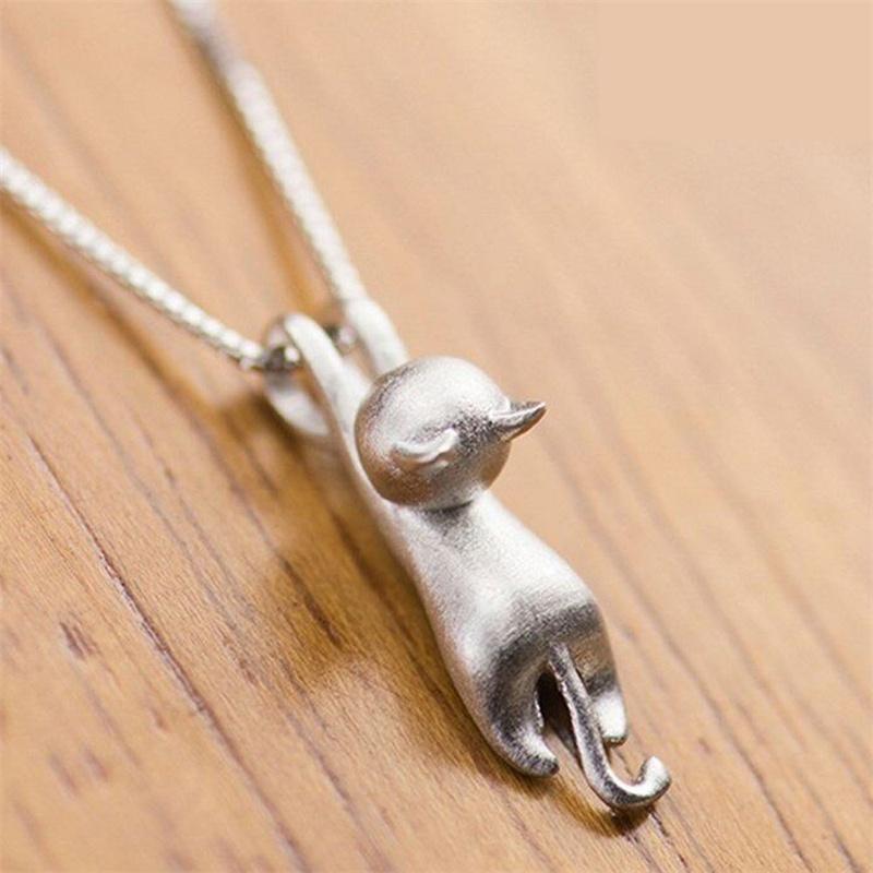 Cute Cat Necklace for Women In Black, Animal Pendant for Girls, Neck Accessories for Daily Wear, Party Fashion Jewelry, and Fancy Gifts.