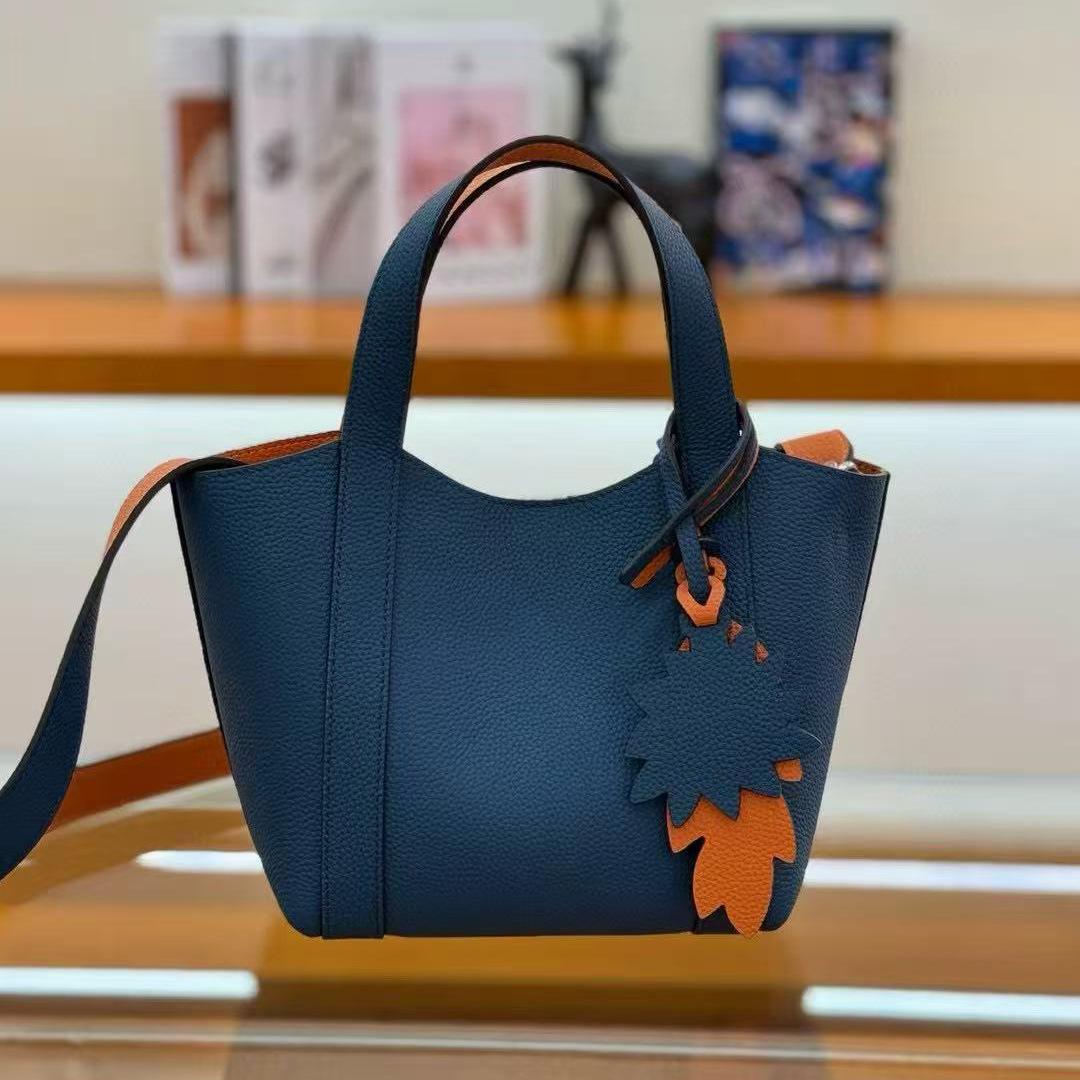 

Кожаная сумка-корзина для овощей, сумка через плечо, верхний слой из коровьей кожи, двухсторонняя контрастная цветная сумка-тоут для мам, модная 19x18x12.5cm синий