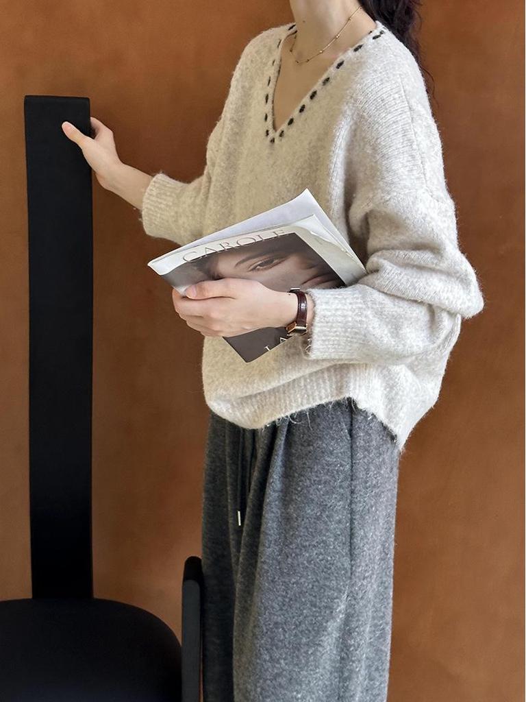 Juzhi 2024 Autumn Soft Knit Korean Pullover, Long-Sleeved Sweater