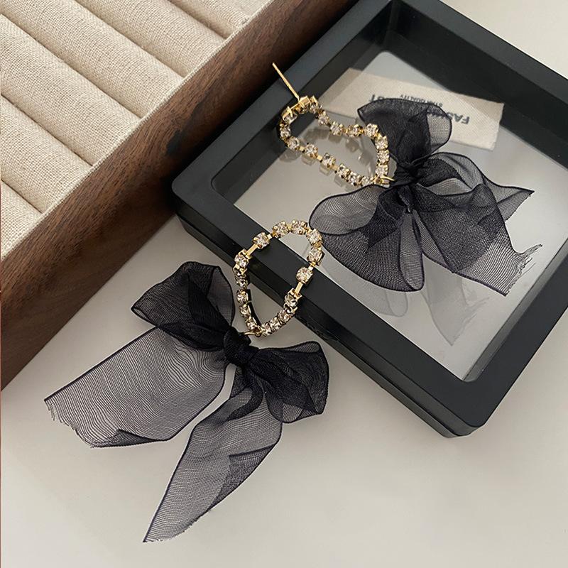 Mesh sløyfe øredobber Lang frynset atmosfære High-end øre smykker koreansk versjon av Hepburn Cold Wind øredobber kvinner