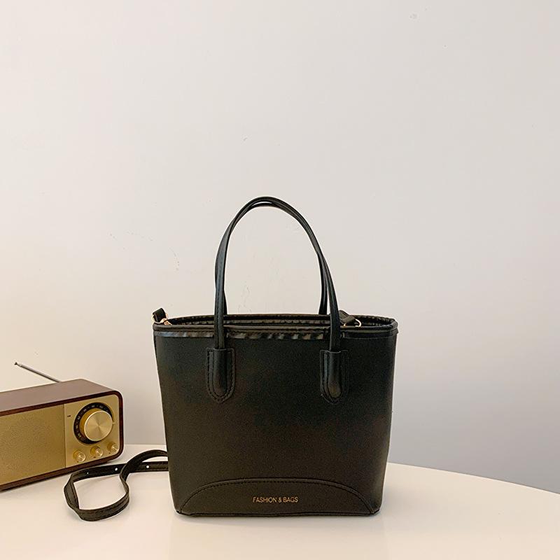 Retro Texture Handbag 2025 New Work Shoulder Armpit Bag Leisure Bag Temperament Tote Bag
