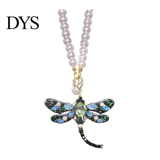 Car Decoration Pendant Rhinestone Dragonfly Hanging Ornament Bling Rearview Mirror Stylish Accessory for Vehicle Sparkling Interior Women