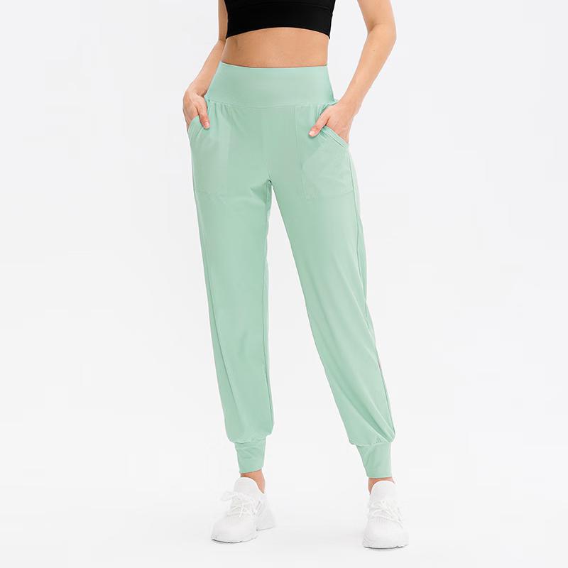 Women's Loose Fit Cuffed Yoga & Running Pants