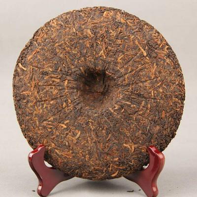 Top Spring Tea Palace Golden Bud Dojrzała herbata Puer Menghai Taste Shu Puerh Tea 357g
