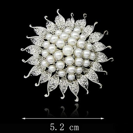 Elegant Alloy Pearl Sunflower Brooch - Hot Selling Women's Bridal Brooch B893