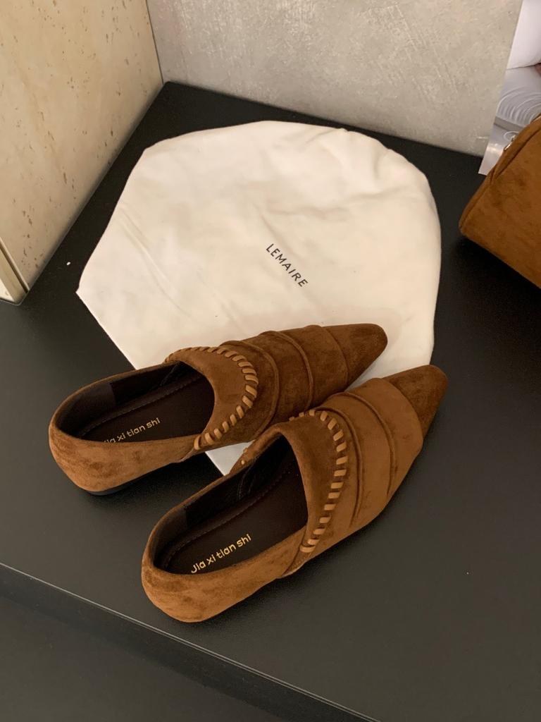 2025 early autumn new soft-soled shoes not tired feet single shoes women's shoes inner height increase fashion retro pointed black commuter shoes