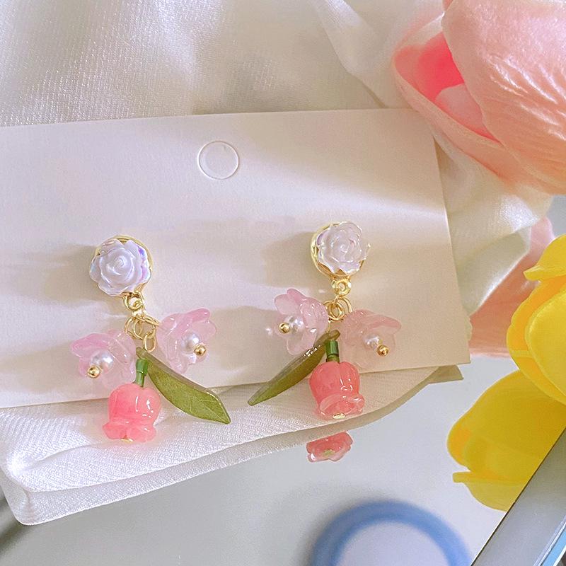 

2022 Summer Sweet Fresh Flower Dangle Earrings: Simple, Unique Design