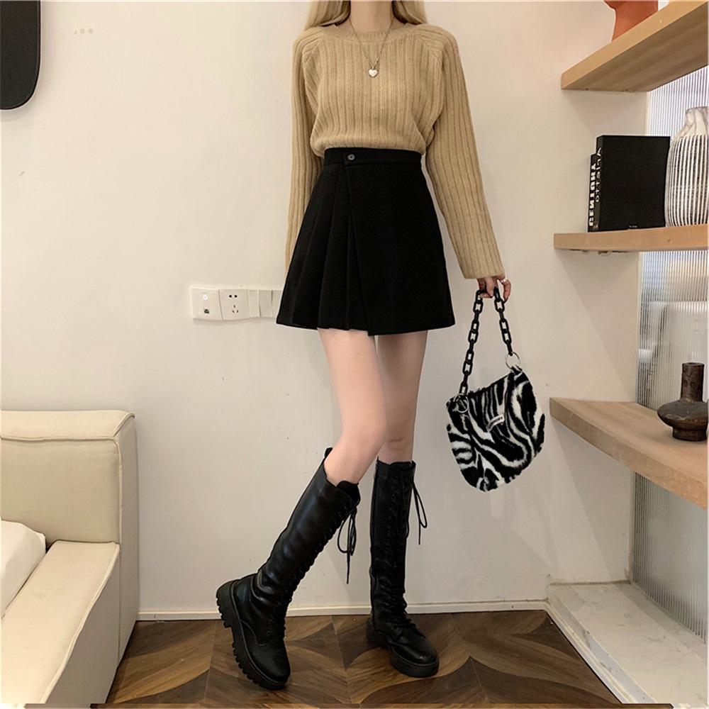 Pleated Wool Skirt: Irregular Pear Shape, 2026 Spring Korean Style, Hip-Hugging for Women