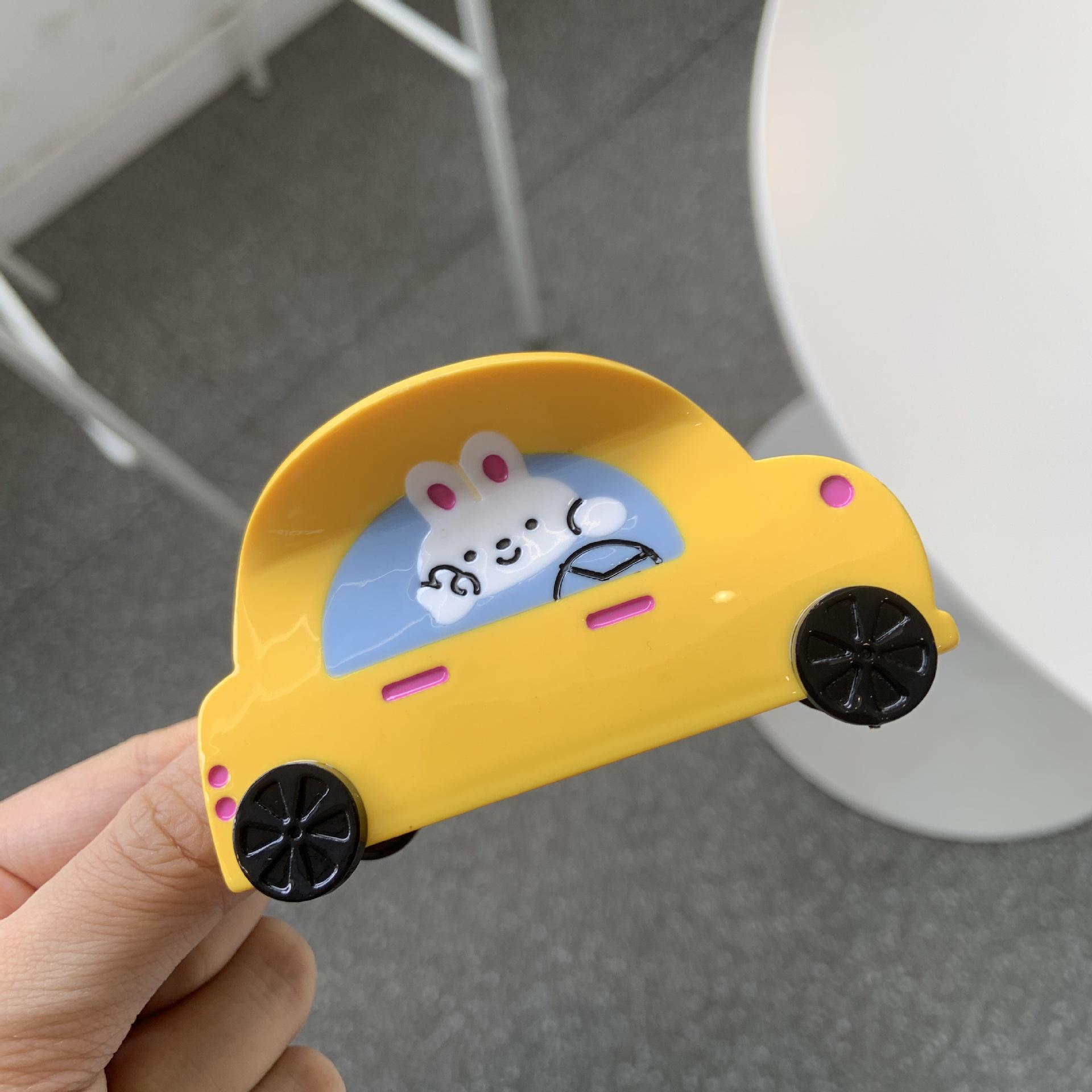 

Cute Apple Bouquet Hair Clip - Large Fruit Acetic Acid Claw for Updo or Shark Clip Styles