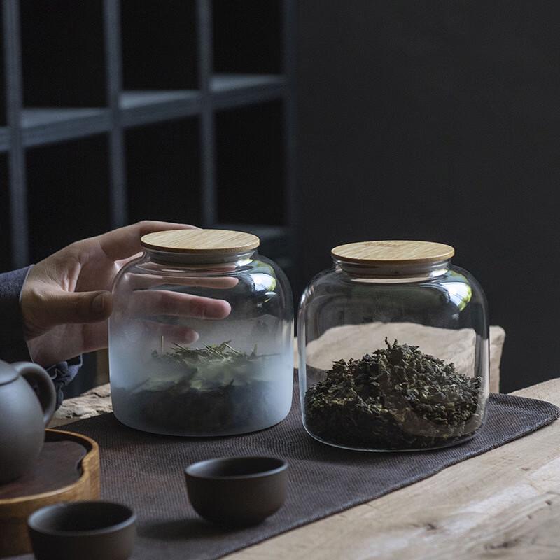 

Cloud Mist Glass Tea Canister
