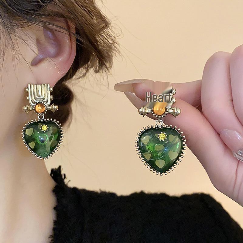 Real Gold-Plated Silver Needle Heart-Shaped Freshwater Pearl Earrings, Vintage Chinese Style
