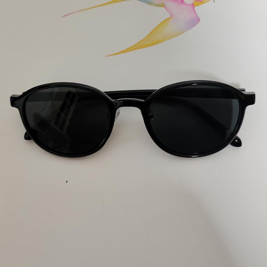 Fashion Stylish Sun Glasses Women Round Shape Uv400 Protection Designer Sunglasses Vacation Travelling Men Sun Glass