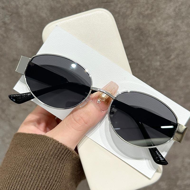 Fashion Elliptical Frame Metal Sunglasses High Sense Cat Eye Frame Sunglasses Internet Celebrity Street Shot Retro Sunglasses