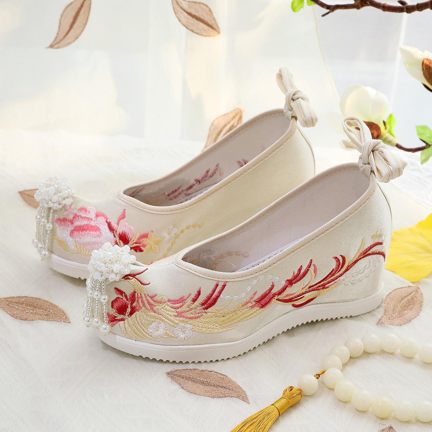 

Вышитые туфли Обувь ханьфу Древняя обувь ханьфу в старинном стиле Обувь из ткани Han Element Внутренняя высота увеличена на 7 см 39