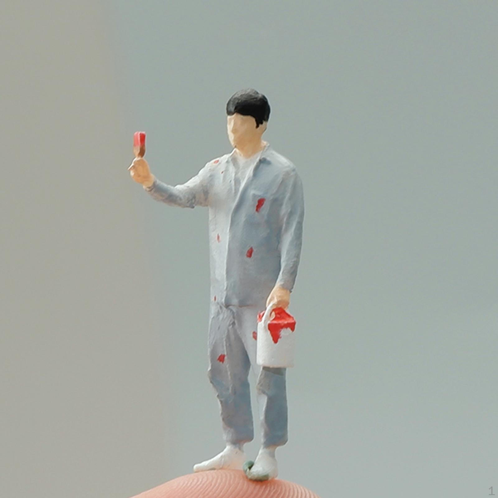 1/64 Diorama Figure Character Painter Resin Street People Miniature Model for Desktop Ornament