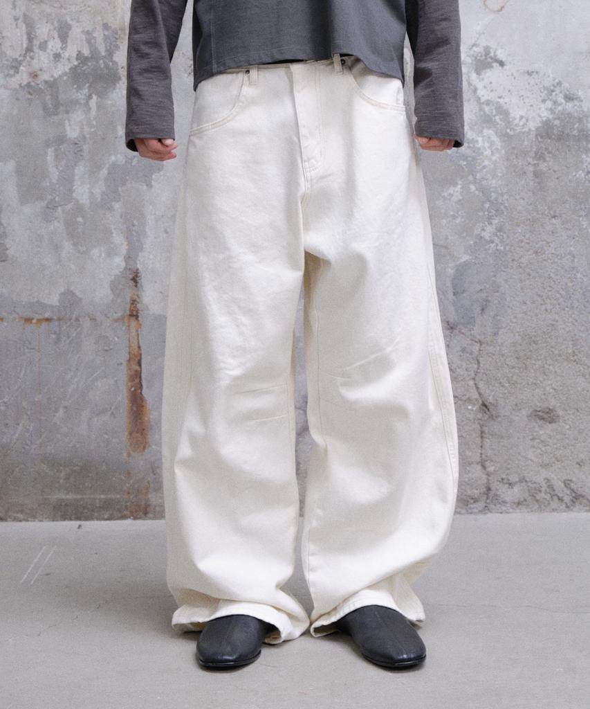 Daibeuin Wide Curved Denim Pants (Cream)