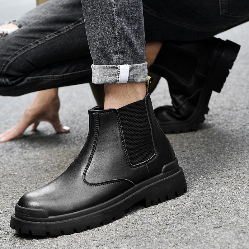Men's Plus Size Chelsea Martin Boots: High-Top Leather Short Boots with Velvet Lining for Outdoor Wear.