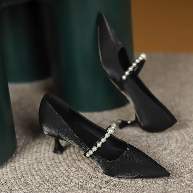 

Pearl chain does not drop heel high heels women s 2025 new French fashion satin banquet bridesmaid shoes stiletto single shoes 39 чёрный