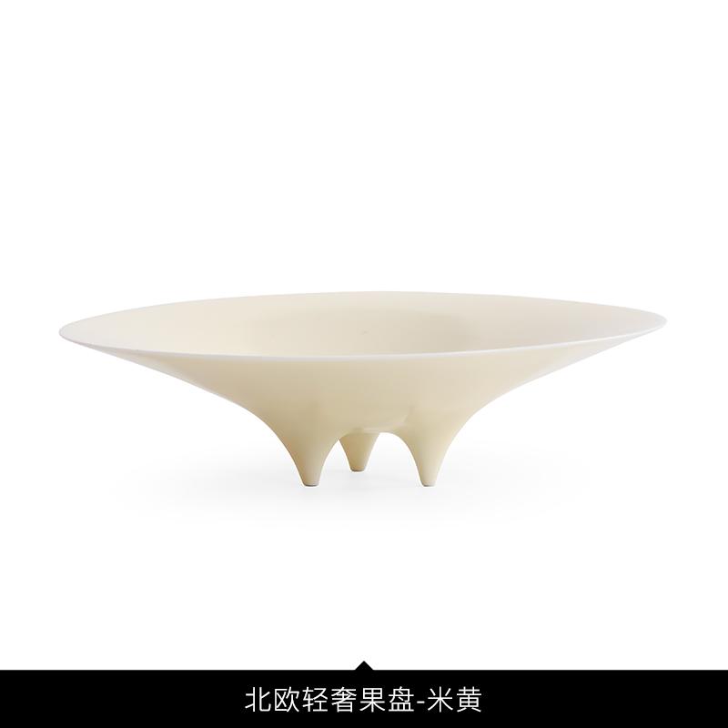 

Three Legged Ceramic Fruit Plate Refreshment Tray Pastry Plate Dim Sum Dish Dessert Plates Salad Bowl Snack Bowl Dining Plates